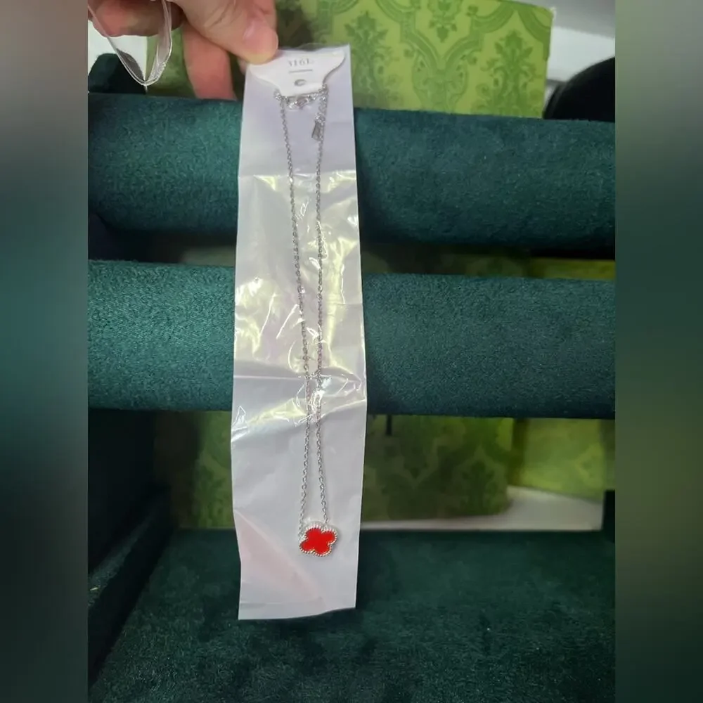 Red Clover Pendant Necklace - Picture 2 of 3